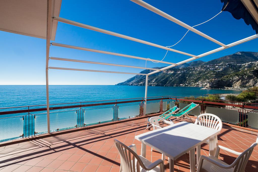 Casa Vacanze Майори Экстерьер фото
