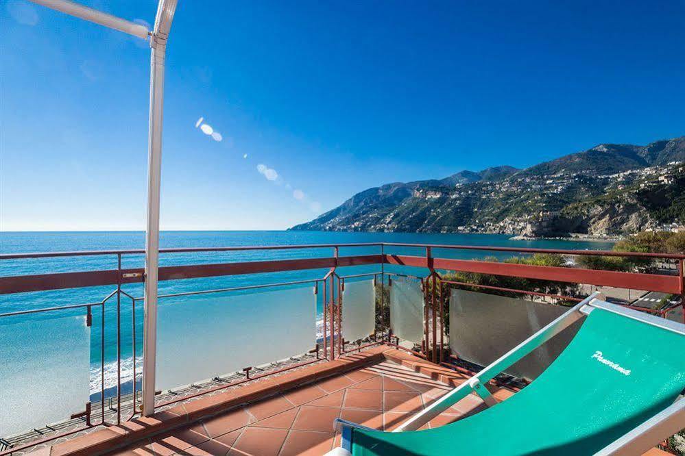 Casa Vacanze Майори Экстерьер фото